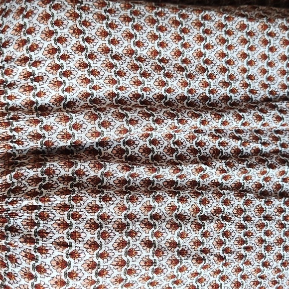 Loft Neutral Geometric Floral Blouse - Picture 5 of 13